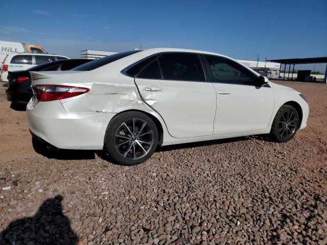 4T1BF1FK5HU351220 - 2017 TOYOTA CAMRY LE 白色 照片 3