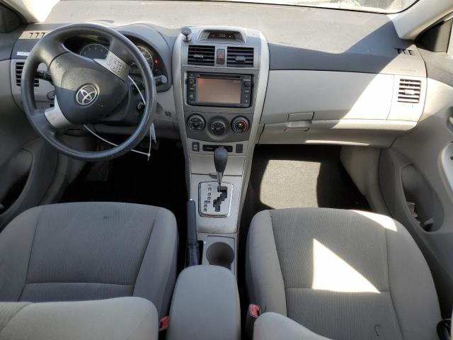 5YFBU4EE1DP102749 - 2013 TOYOTA COROLLA BASE أبيض صورة 8