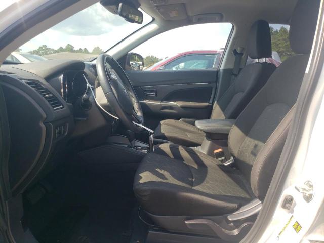 JA4ARUAU7MU017728 - 2021 MITSUBISHI OUTLANDER ES WHITE photo 7
