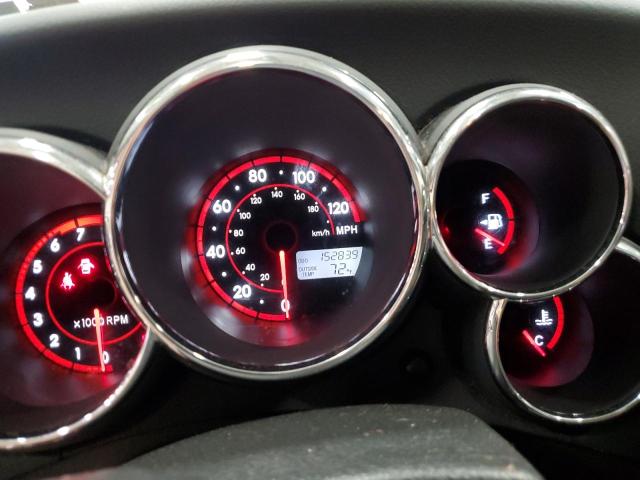 2T1KR32E95C400175 - 2005 TOYOTA COROLLA MA XR WHITE photo 9