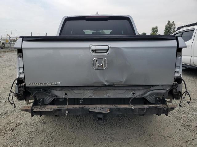 5FPYK2F69HB003777 - 2017 HONDA RIDGELINE RTL 银色 照片 6