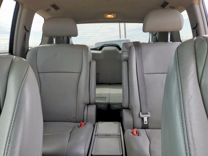 5TDZK3EH9BS044869 - 2011 TOYOTA HIGHLANDER BASE Сріблястий фото 10