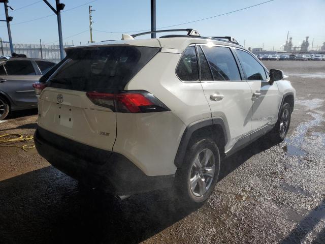 2T3W1RFV7PW268886 - 2023 TOYOTA RAV4 XLE WHITE photo 3