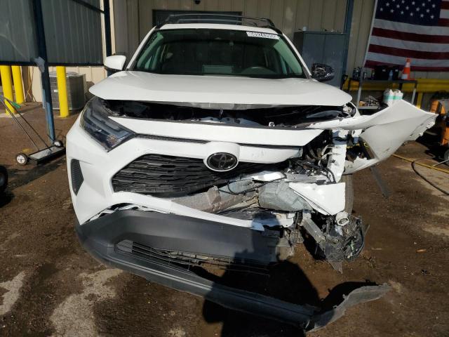 2T3W1RFV7PW268886 - 2023 TOYOTA RAV4 XLE WHITE photo 5