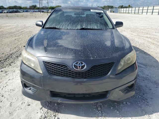 4T1BF3EKXBU604827 - 2011 TOYOTA CAMRY BASE GRAY photo 5