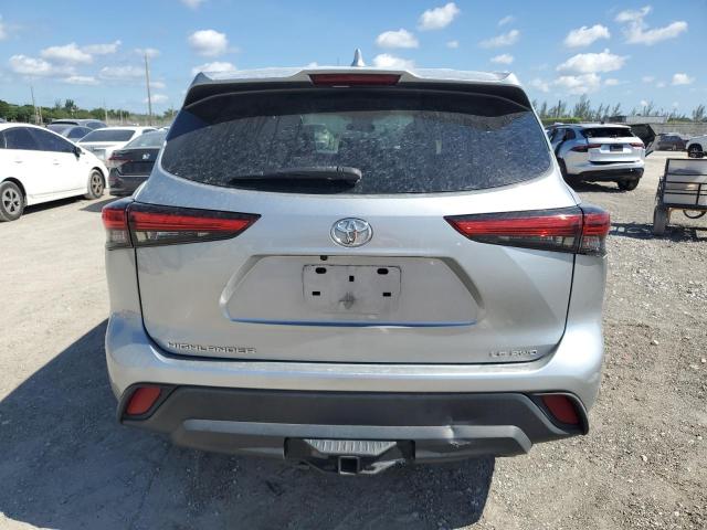 5TDBZRBH2MS100688 - 2021 TOYOTA HIGHLANDER L 银色 照片 6