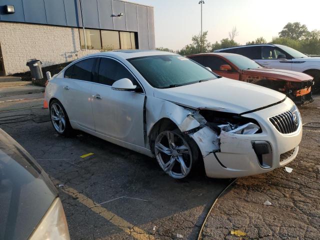 2G4GV5GV9D9231291 - 2013 BUICK REGAL GS WHITE photo 4