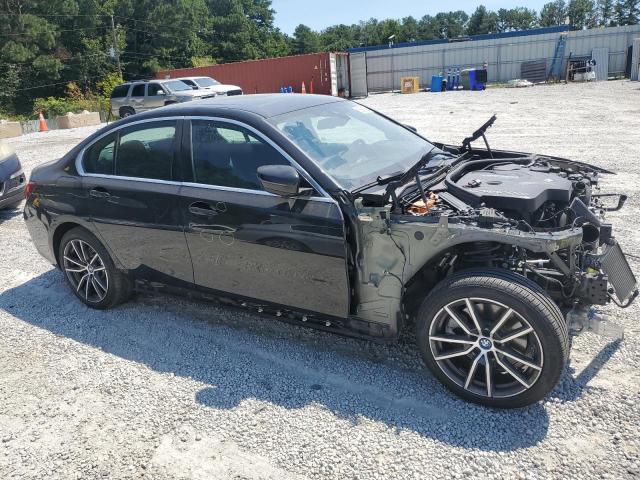 3MW5P9J04N8C65647 - 2022 BMW 330XE BLACK photo 4