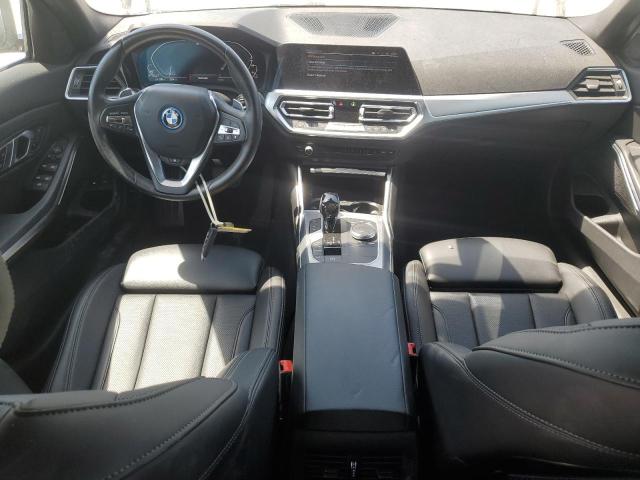 3MW5P9J04N8C65647 - 2022 BMW 330XE BLACK photo 8