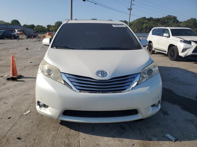 5TDYK3DC9BS086119 - 2011 TOYOTA SIENNA XLE WHITE photo 5