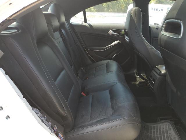 WDDSJ4GB4JN518983 - 2018 MERCEDES-BENZ CLA 250 4MATIC WHITE photo 10