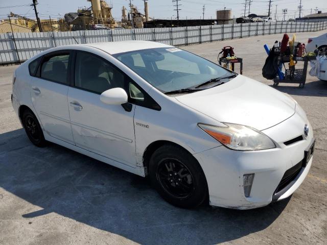 JTDKN3DU2D5655634 - 2013 TOYOTA PRIUS WHITE photo 4