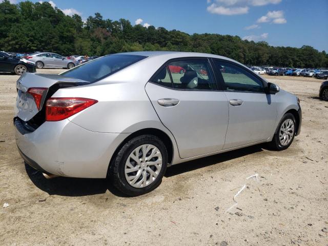 2T1BURHE5HC934626 - 2017 TOYOTA COROLLA L ვერცხლისფერი ფოტო 3