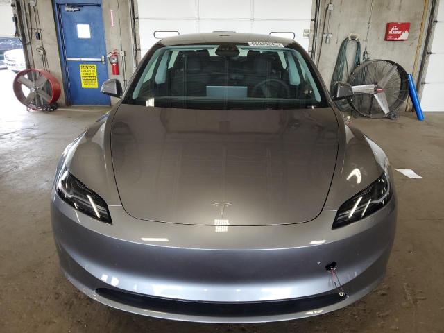 5YJ3E1EB3SF020598 - 2025 TESLA MODEL 3 灰色 照片 5