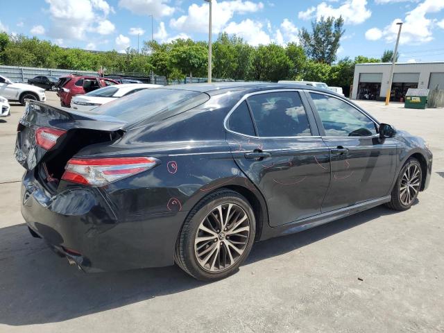 4T1B11HK7JU117906 - 2018 TOYOTA CAMRY L BLACK photo 3