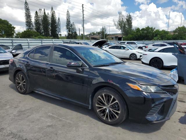 4T1B11HK7JU117906 - 2018 TOYOTA CAMRY L BLACK photo 4