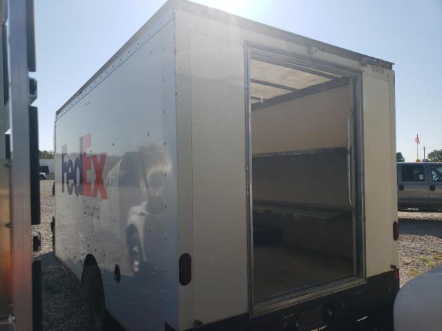 1GB3GSC70N1243147 - 2022 CHEVROLET EXPRESS G3 WHITE photo 2