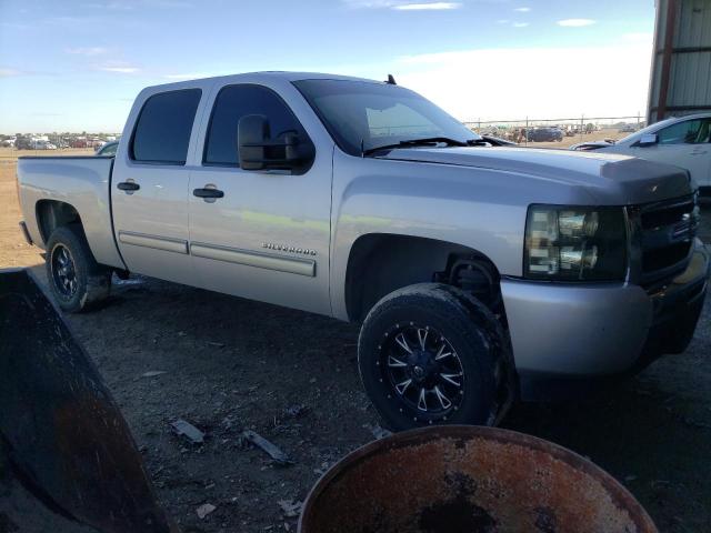 3GCPCREAXBG128661 - 2011 CHEVROLET SILVERADO C1500  LS SILVER photo 4