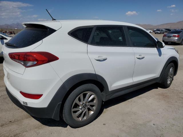 KM8J23A4XJU622693 - 2018 HYUNDAI TUCSON SE WHITE photo 3