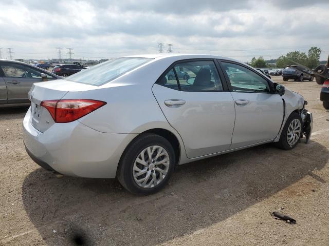 2T1BURHE9KC169458 - 2019 TOYOTA COROLLA L Silber Foto 3