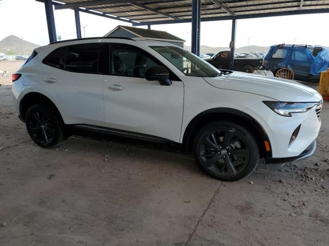 LRBFZPR45PD209833 - 2023 BUICK ENVISION ESSENCE თეთრი ფოტო 4