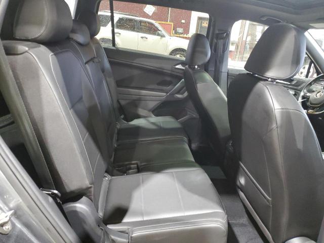 3VV2B7AX4JM218059 - 2018 VOLKSWAGEN TIGUAN SE ნაცრისფერი ფოტო 11