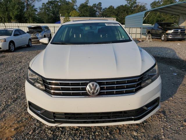 1VWBT7A35HC000648 - 2017 VOLKSWAGEN PASSAT SE WHITE photo 5