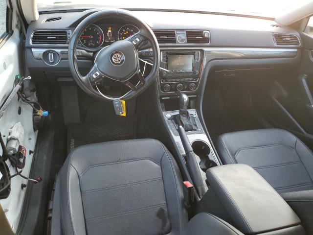 1VWBT7A35HC000648 - 2017 VOLKSWAGEN PASSAT SE WHITE photo 8