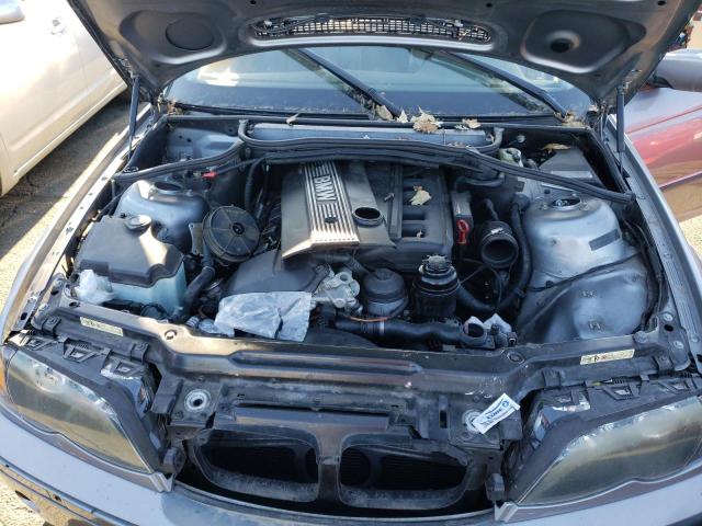 WBAET37423NH04358 - 2003 BMW 3 SERIES I ნაცრისფერი ფოტო 11