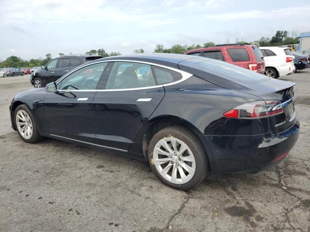 5YJSA1E27JF237089 - 2018 TESLA MODEL S 黑色 照片 2