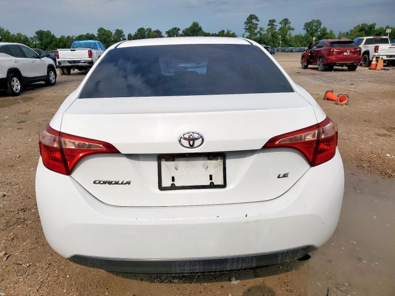 5YFBURHE5KP911256 - 2019 TOYOTA COROLLA L 白色 照片 6