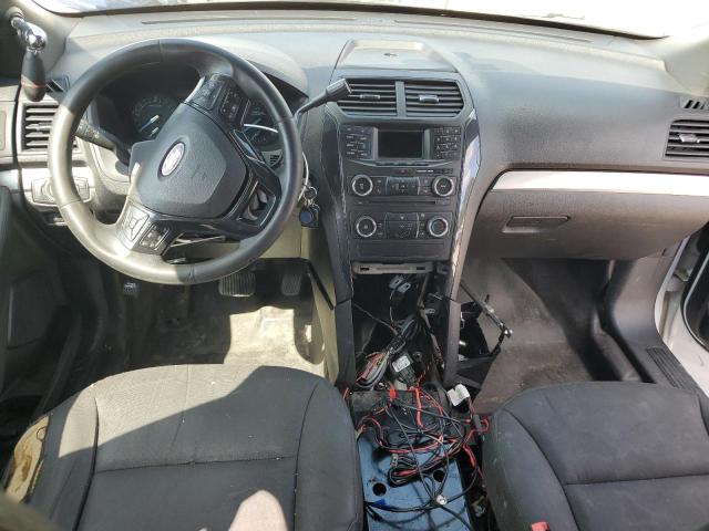 1FM5K8AR6HGD18649 - 2017 FORD EXPLORER POLICE INTERCEPTOR 白色 照片 8