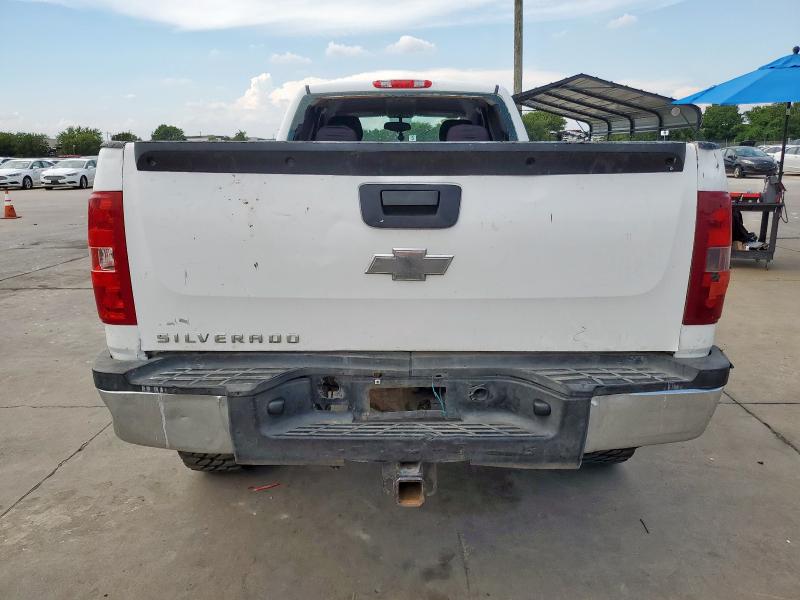 1GCHC29K38E174413 - 2008 CHEVROLET SILVERADO C2500 HEAVY DUTY WHITE photo 6