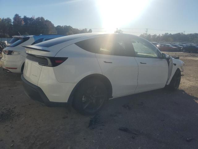 7SAYGDEE9TF344185 - 2026 TESLA MODEL Y WHITE photo 3