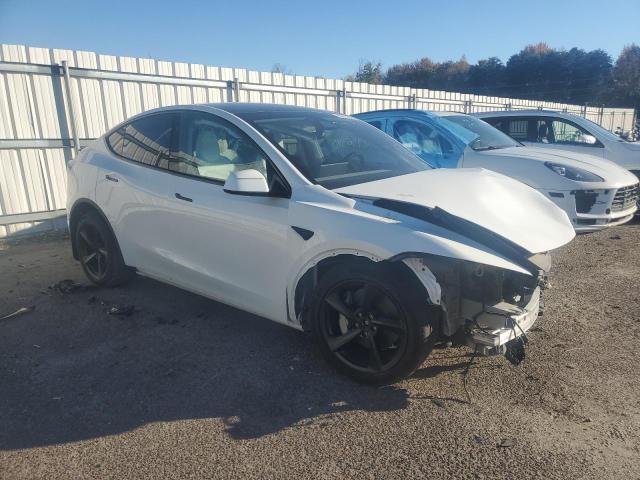 7SAYGDEE9TF344185 - 2026 TESLA MODEL Y WHITE photo 4