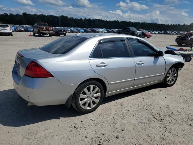 1HGCM66847A022509 - 2007 HONDA ACCORD EX SILVER photo 3