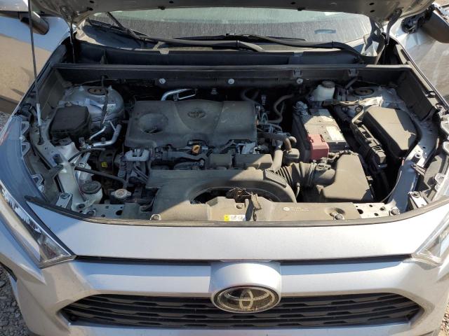 2T3P1RFVXMW147754 - 2021 TOYOTA RAV4 XLE SILVER photo 11