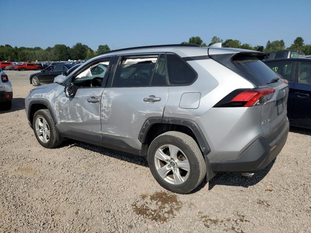 2T3P1RFVXMW147754 - 2021 TOYOTA RAV4 XLE SILVER photo 2
