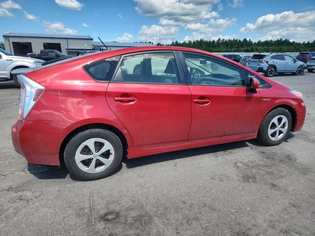 JTDKN3DU1F0437703 - 2015 TOYOTA PRIUS წითელი ფოტო 3