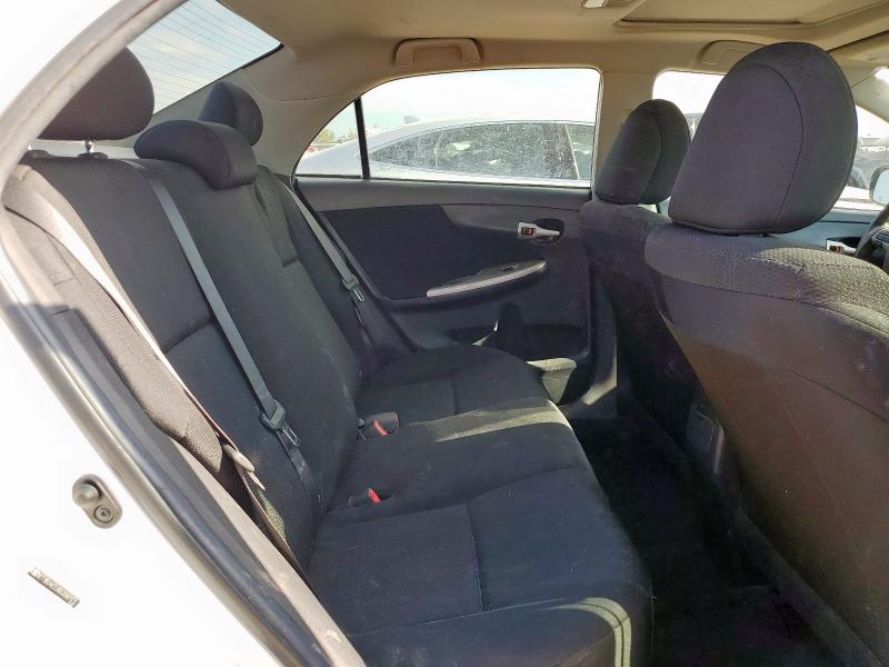 2T1BU4EE6BC690175 - 2011 TOYOTA COROLLA BASE أبيض صورة 10