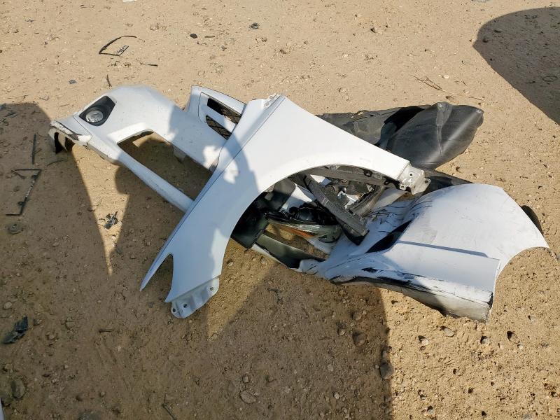 2T1BU4EE6BC690175 - 2011 TOYOTA COROLLA BASE أبيض صورة 12