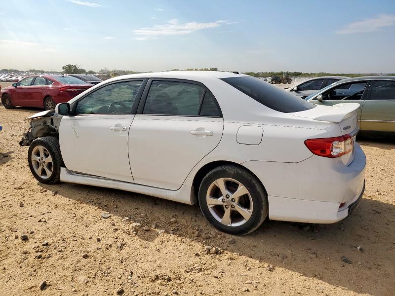 2T1BU4EE6BC690175 - 2011 TOYOTA COROLLA BASE أبيض صورة 2