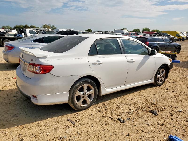 2T1BU4EE6BC690175 - 2011 TOYOTA COROLLA BASE أبيض صورة 3