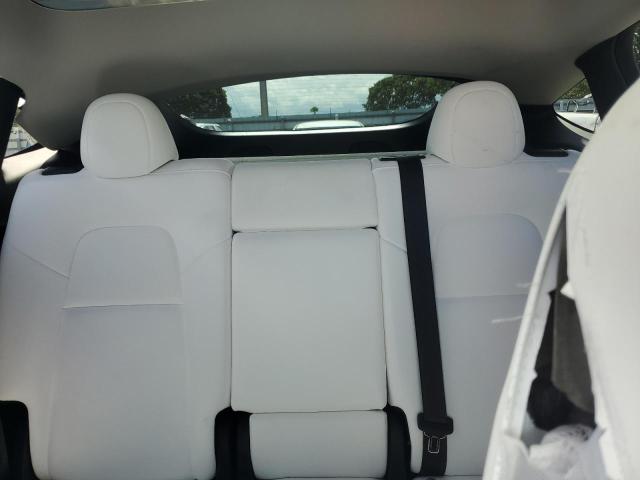 7SAYGDEFXRA291009 - 2024 TESLA MODEL Y 白色 照片 10