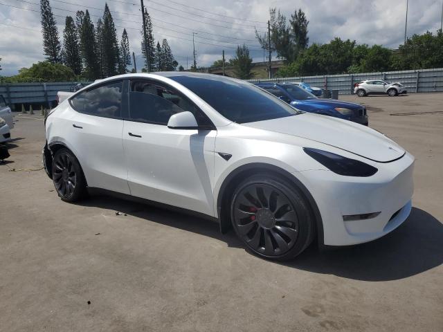 7SAYGDEFXRA291009 - 2024 TESLA MODEL Y 白色 照片 4