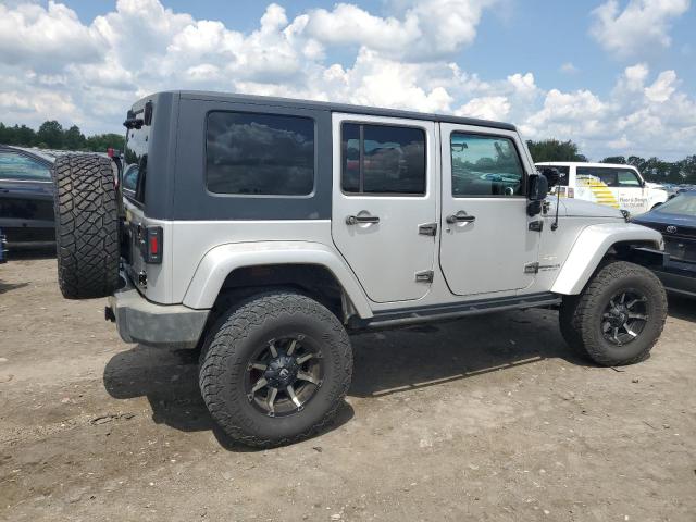 1J8GA59198L514081 - 2008 JEEP WRANGLER U SAHARA 银色 照片 3