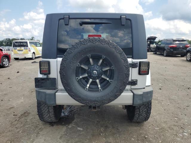 1J8GA59198L514081 - 2008 JEEP WRANGLER U SAHARA 银色 照片 6