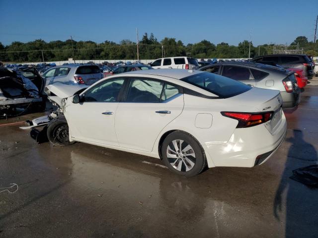 1N4BL4BW1KC237886 - 2019 NISSAN ALTIMA S WHITE photo 2