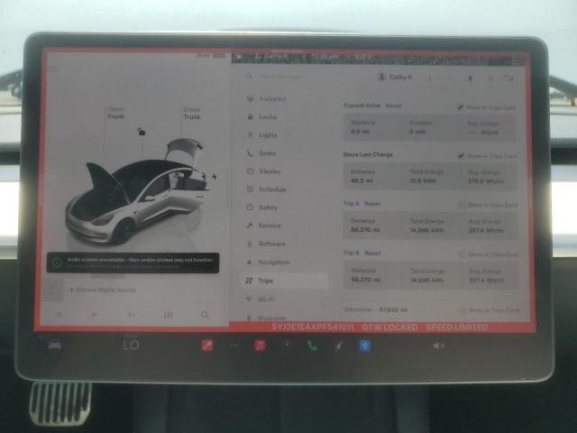 5YJ3E1EAXPF541011 - 2023 TESLA MODEL 3 白色 照片 9