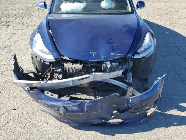 5YJ3E1EA5JF040325 - 2018 TESLA MODEL 3 BLUE photo 11